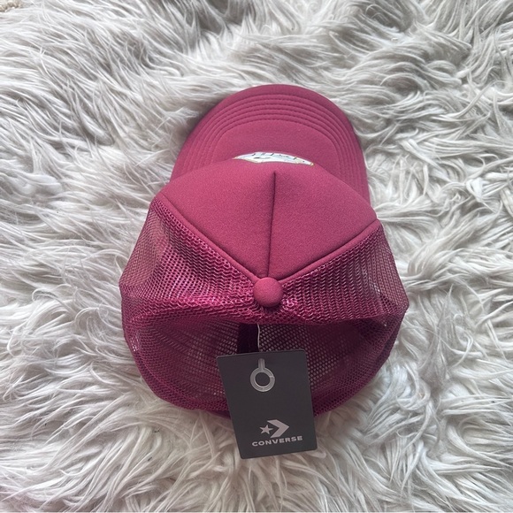 Converse Burgundy Red Trucker Hat NWT - Picture 10 of 11